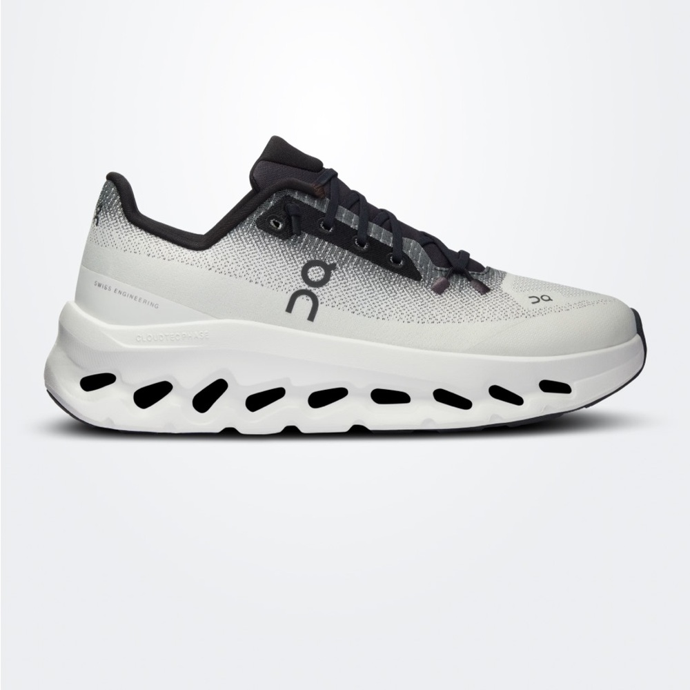 On CLOUDTILT Running Men's Athletic Shoes in Gray and Black, Size 10